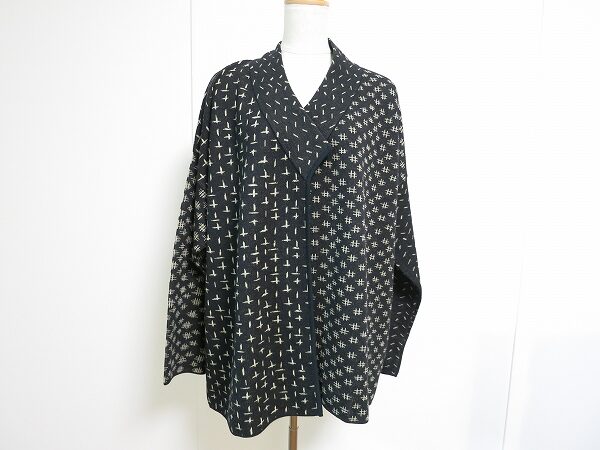 特徴ある柄が素敵なケンゾーのジャケットを買取しました