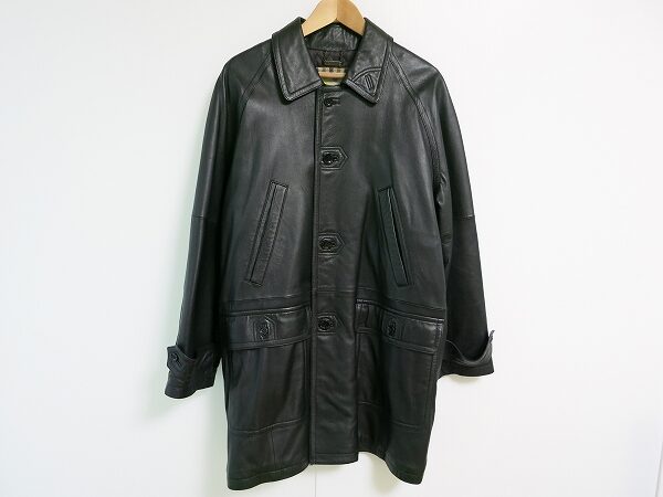 ゴージャス感溢れる｜アクアスキュータムのラムレザーコートを買取しました