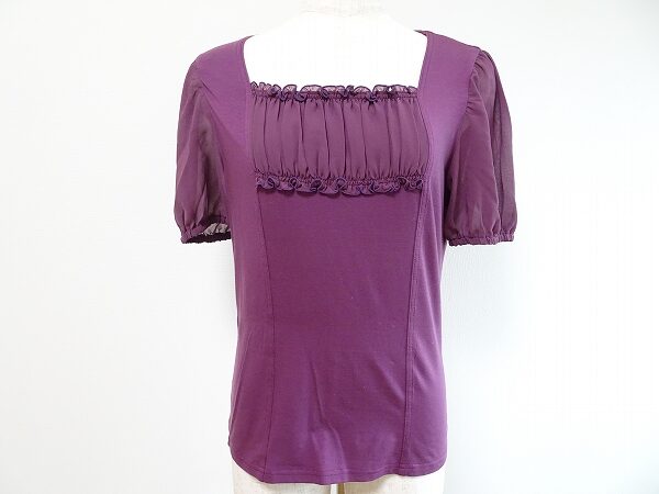 安定感のある紫が上品なユキトリイのカットソーを買取しました