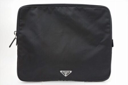 お仕事できる雰囲気を演出｜プラダのPCケースを買取しました