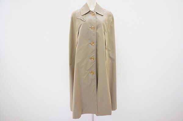 バーバリーベージュ・マントコートを買取させて頂きました