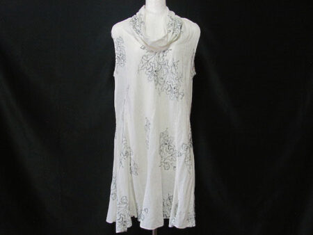 やわらかい刺繍が可愛い｜イオコムイオセンソユニコのワンピースを買取しました