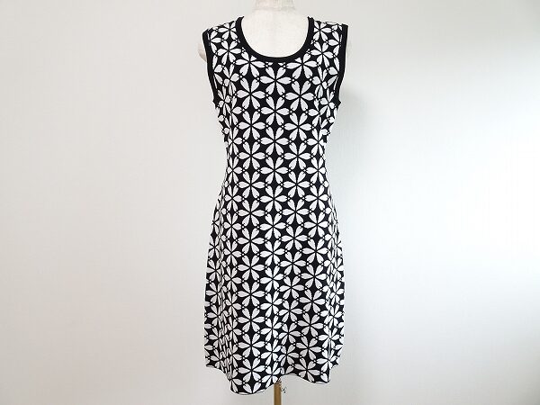 可愛らしい花柄が印象的｜スーパービューティのワンピースを買取しました