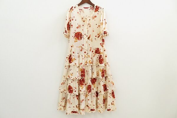 ケーキ柄の淡色ワンピを買取しました!ピンクハウス