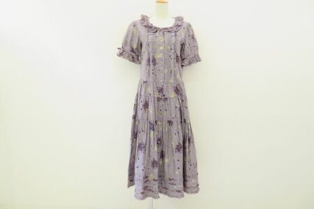 フェミニンンな薄紫の花柄ワンピを買取！ ピンクハウス