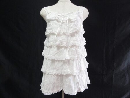 オフホワイトにフリル！ピンクハウスのキャミソールを買取させて頂きました