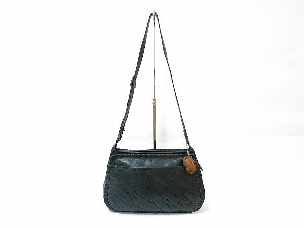 猿チャームが可愛い｜イビザのショルダーバッグを買取しました