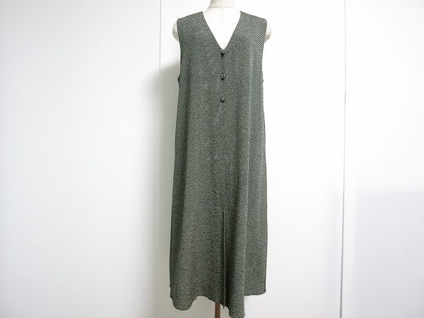 ロング丈が女性らしい詩仙堂のジレを美品状態で買取させて頂きました