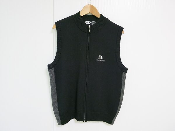 定番黒が嬉しい！ブラック&ホワイトのベストを買取しました