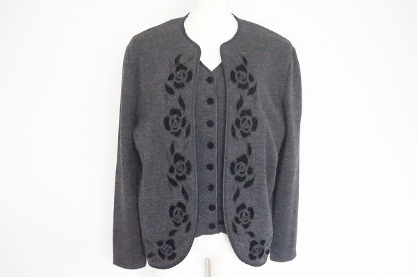 ミステリアスなグレーに魅了される｜ヴァレンティノ ガラヴァーニのアンサンブルを買取しました