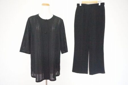 透け感が大人な黒コーデ！詩仙堂の美品状態でセットアップを買取査定