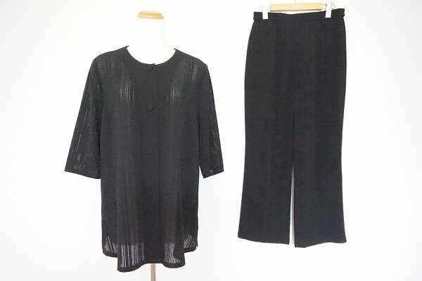 透け感が大人な黒コーデ！詩仙堂の美品状態でセットアップを買取査定