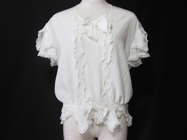 可憐×さわやかさが際立つ｜インゲボルグのブラウスを買取しました