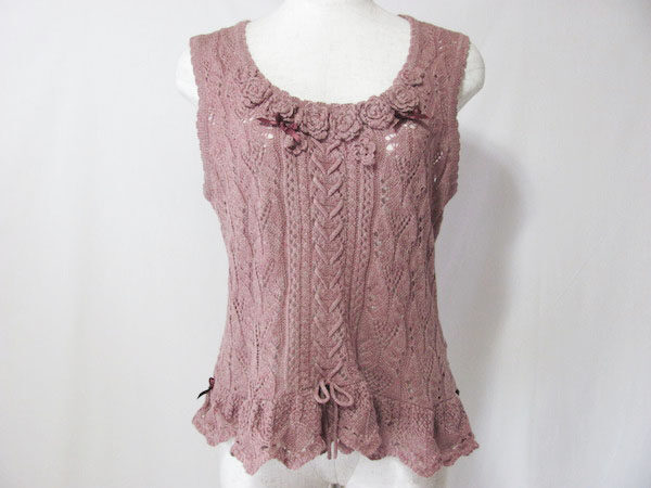 重ねてキュートに！ピンクハウスのニットベストを買取いたしました