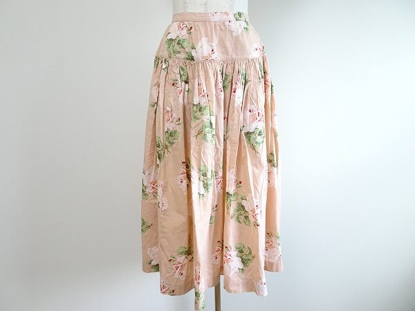 買取で早く現金化できる出張買取にてインゲボルグのスカートを買取いたしました