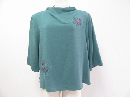 シンプルな花刺繍がよい！三年坂のカットソーを買取しました