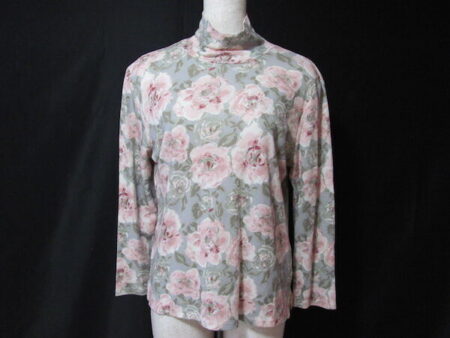 淡い色調が上品なバラ色の暮し カットソー を買取しました