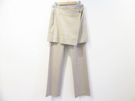 間違いないベージュが嬉しい｜イッセイミヤケのスカート付きパンツを買取しました