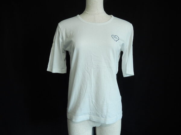 定番デザインで使いやすい|マドモアゼルノンノンのカットソーを買取しました