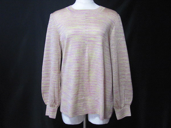 人気のカラー・ピンクの長袖ニットを買取！サイトウトヨコ