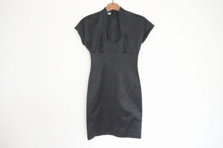 風格のあるシルエットが好印象｜サルヴァトーレフェラガモのワンピースを買取しました