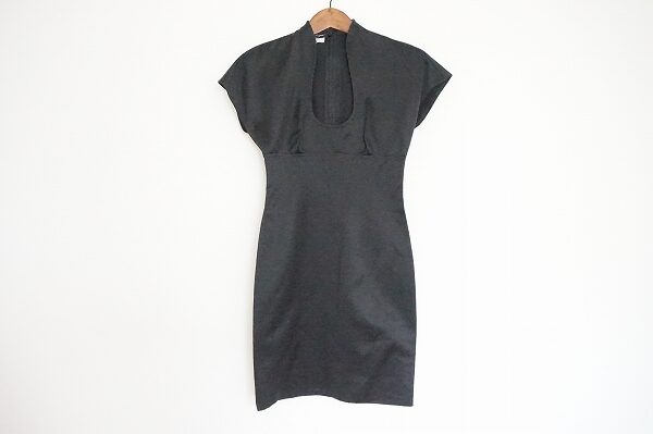 風格のあるシルエットが好印象｜サルヴァトーレフェラガモのワンピースを買取しました