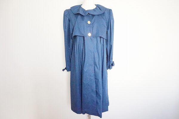 青と金の組み合わせが豪華|ミスアシダ  コートを買取しました