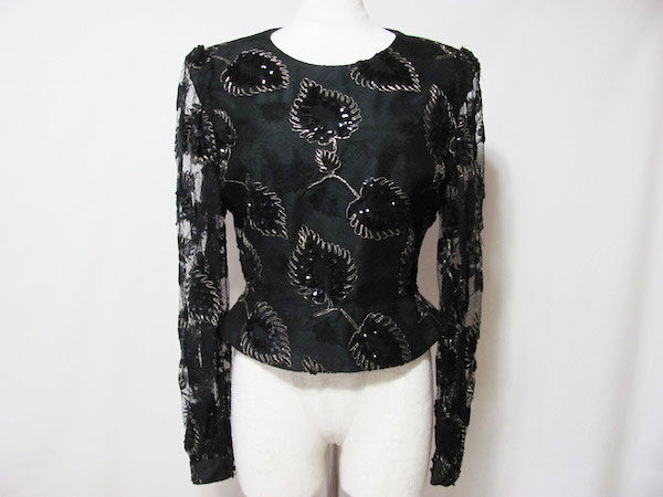 黒×スパンコールが上品な銀座マギーのカットソーを買取しました