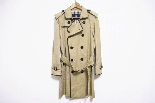 シンプルな定番スタイル|バーバリーのメンズコートを買取しました