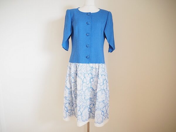 さわやかな青が好印象｜ジュンアシダ ワンピースを買取しました