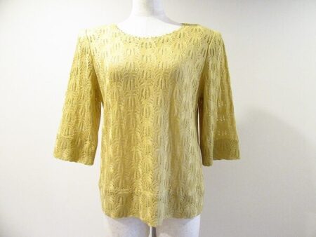 五分袖ですっきりした印象に｜斉藤都世子のニットを買取しました