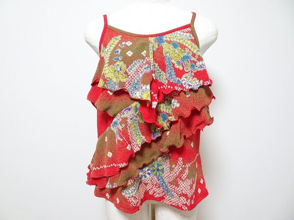 和柄が映える赤いキャミソールを買取させて頂きました！ 詩仙堂