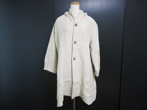 ソフトな印象にしてくれる｜ヴラスブラム のコートを買取しました