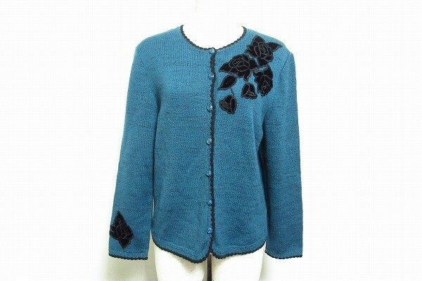 落ち着いた青緑が素敵なソワレドヒロミのカーディガンを買取しました