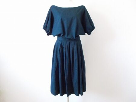 スッキリしたデザインが好ポイント！イヴサンローランのセットアップを買取しました