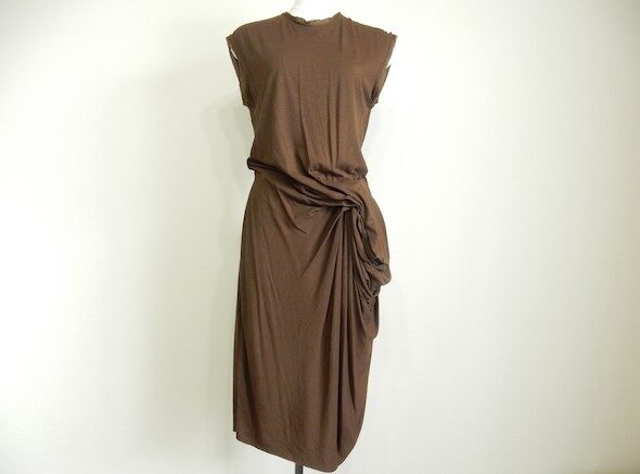 渋さのあるブラウンが素敵なランバンのワンピースを買取しました
