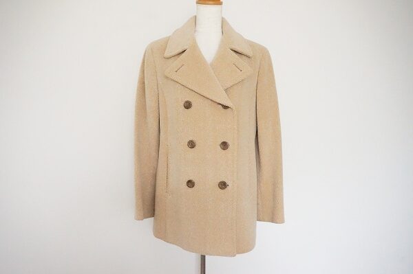 バーバリーのピーコートを美品状態で買取させて頂きました