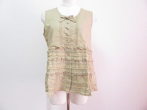 優しい風合いが素敵なワンダフルワールドのトップスを買取しました