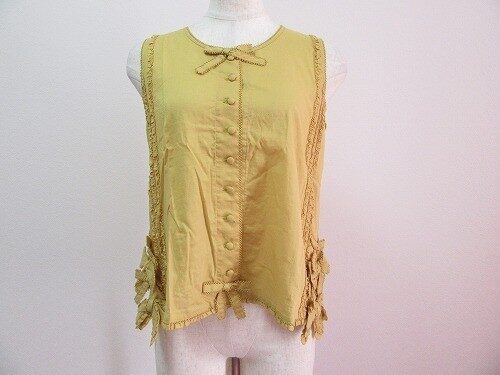 フリルとリボンがキュート|ワンダフルワールドのトップスを買取しました