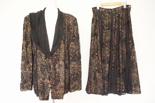 クールなのに華やかさがある｜ワイズのスカートスーツを買取しました