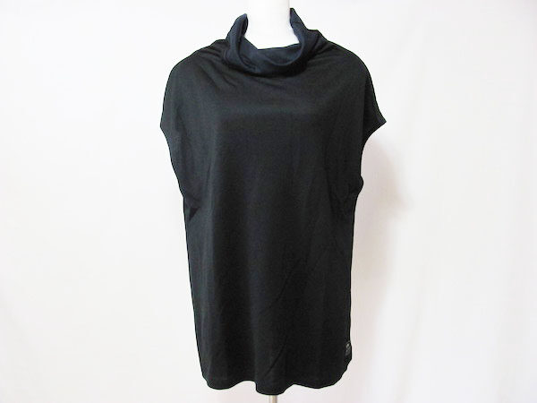 上品なハイネックがポイント|ワイズのカットソーを買取しました