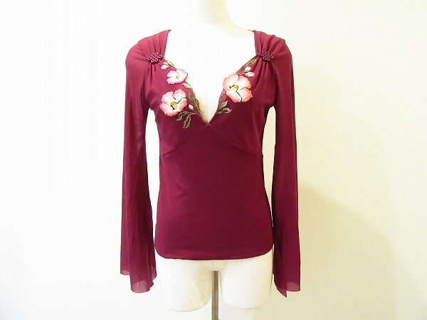 艶っぽい雰囲気がGOOD｜ヴィヴィアンタムのカットソーを買取しました