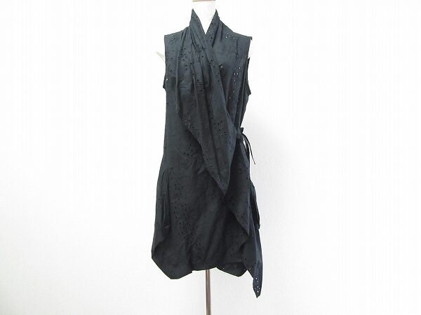 斬新なシルエットが目を惹く|トクコのワンピースを買取しました