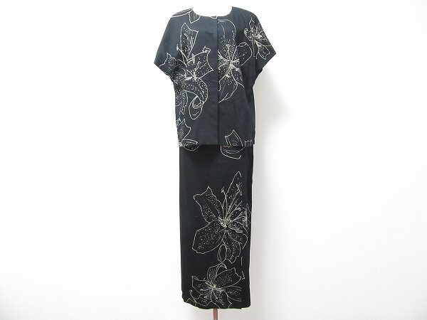 浮かび上がる花柄がエレガント|ジバンシィのセットアップを買取しました