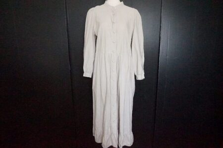 しっとりとした印象が叶う｜バラ色の暮し ワンピースを買取しました