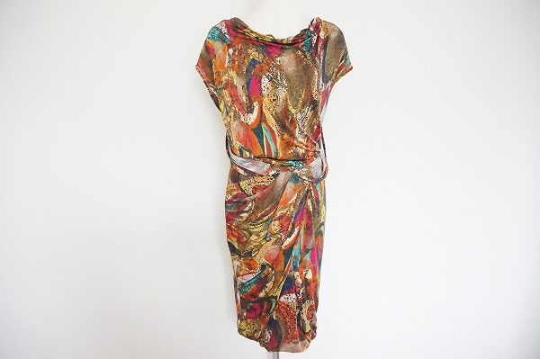 カラフルに決まる｜マックスマーラのワンピースを買取しました