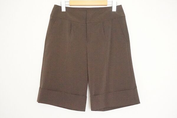 カジュアル過ぎないのがフォクシーらしい！ハーフパンツをお買取