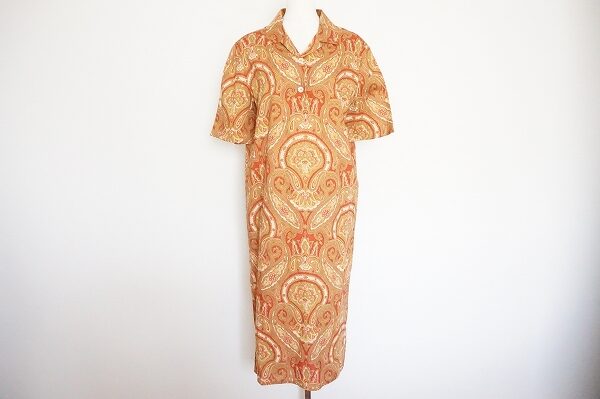 対面で質問・疑問を確認！エトロのワンピースを出張買取いたしました