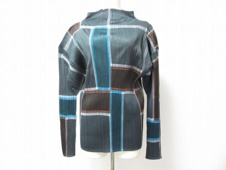 一括査定はしません！プリーツプリーズのカットソーを買取いたしました