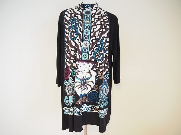 大胆柄に心奪われる|トクコのチュニックを買取しました